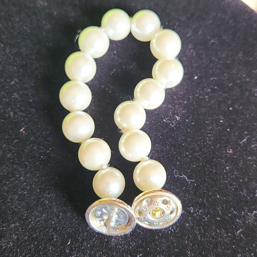 Sweet faux pearl bracelet